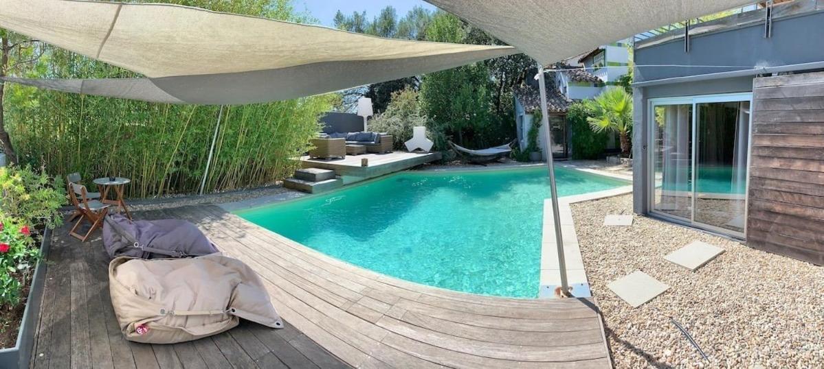 Suite 609 Nimes Exterior photo